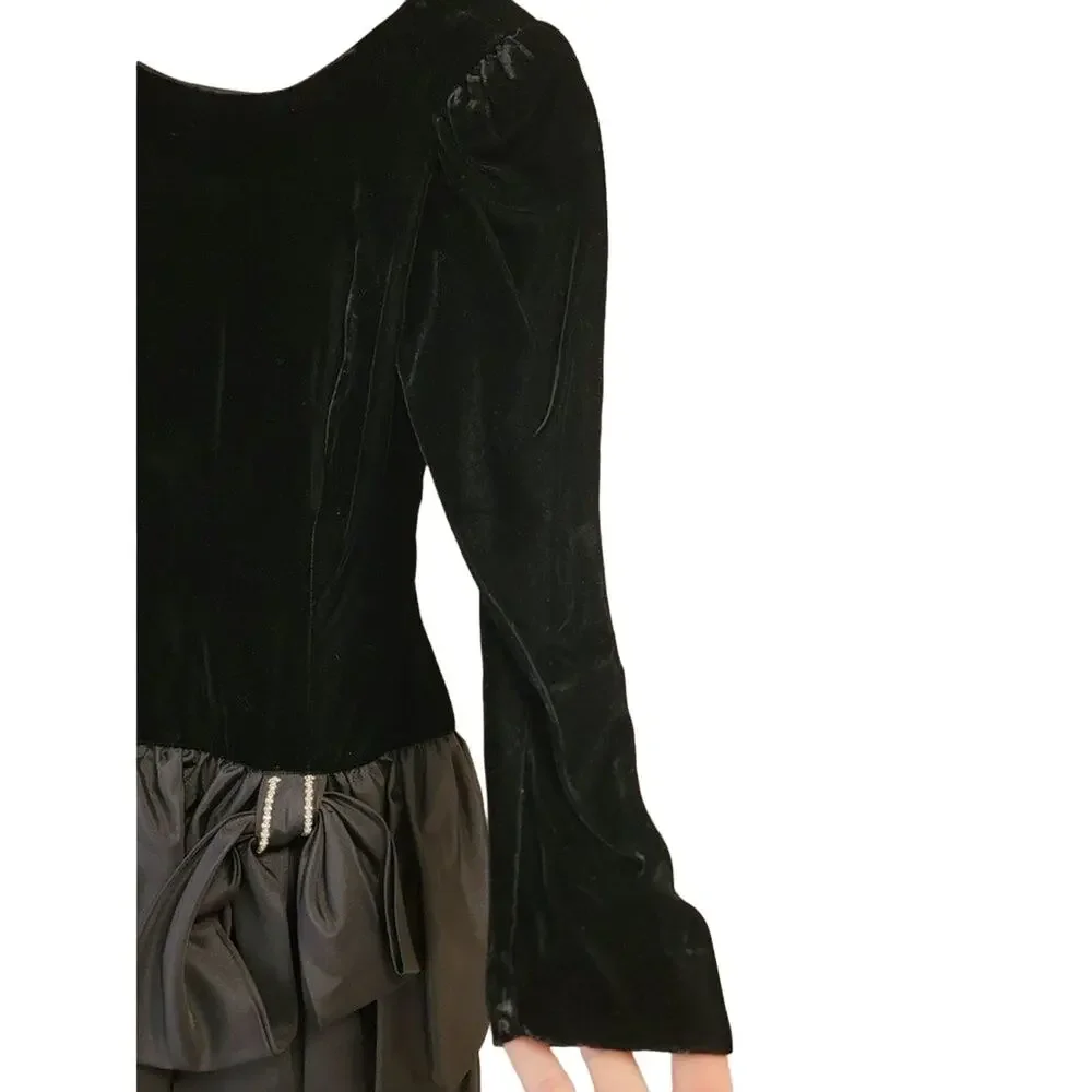 Clair De Lune vintage black long-sleeved dress, size 4 - Picture 3 of 7